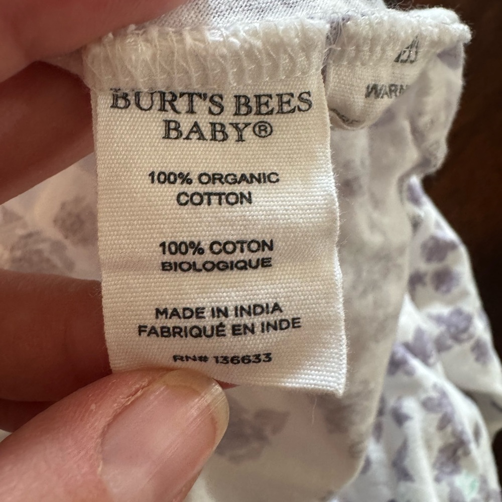 Burt's Bees Baby Organic Cotton Crib Sheet with Purple Floral Design - Picture 2 of 3